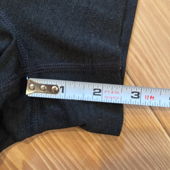 Vuori Halo Performance shorts XS - Picture 6 of 7